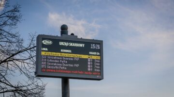 Wymiana tablic informacji pasażerskiej zakończona