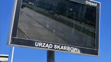 Wymiana zużytych tablic elektronicznych