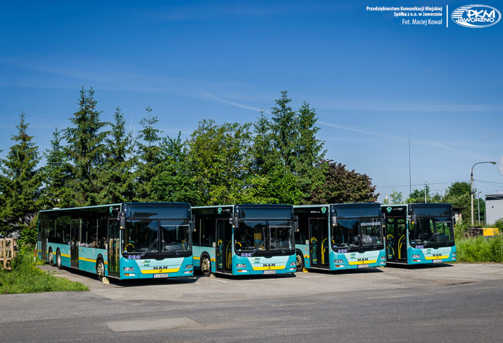 Koniec pewnej epoki. Ostatni weekend z autobusami 15-metrowymi w PKM…